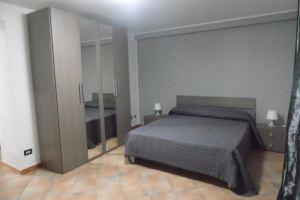 Appartamento Zona Chiaia, Неаполь