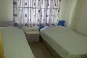 H & N Evleri, Ичмелер