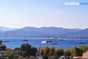 Saint Tropez Sea View Penthouse, Сен-Тропе