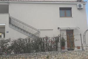 Apartments and Rooms Lorena 236, Ровинь
