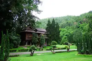 Lanna Resort Chiang Mai, Бан Понг