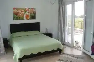 Kings View Apartments, Анаксос