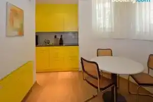 Garden Studio Apartment Zürichberg, Цюрих