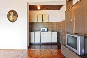 Holiday Apartment Pirovac 06, Pirovac