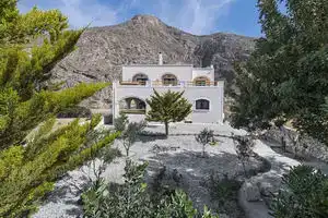 Summer House Collection - A Secluded Getaway, Перисса