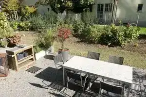 AirHosted - Zurich Vacation Home Rentals, Цюрих