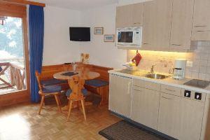 Rose - One Bedroom No.2, Венген