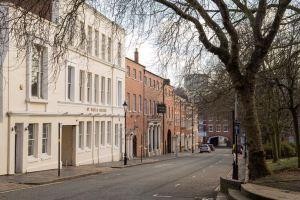 The Jewellery Suites Birmingham, Бирмингем