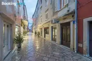 Studios & Apartments Porto, Задар