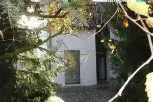 Apartment Black & White Neuss, Карст