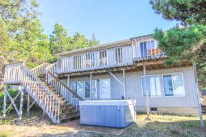 Grace's Beach - 3 Br Home by RedAwning, Линкольн-Сити