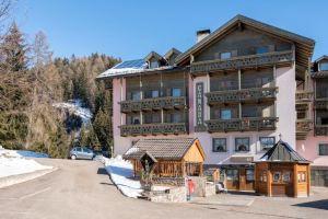 Hotel «Canada», Предаццо