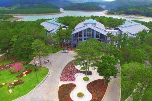 Terracotta Hotel & Resort Dalat, Далат