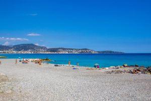 Beautiful Apartment by the Sea Front, Ницца