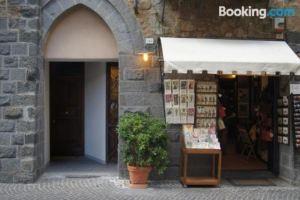 Home in Orvieto - Corso Cavour, Орвието