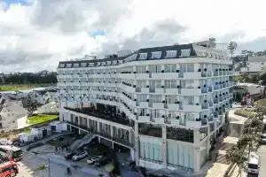 Golf Valley Hotel, Далат