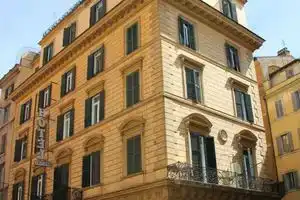 Hotel «Tritone», Рим