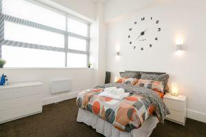 Flourishplus city centre apartment, Бирмингем