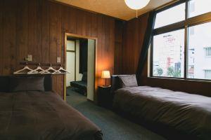 Naha / Dawn / Airport 10 minutes / International Expressway 10 minutes / Parking lot, Наха