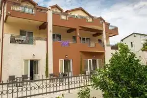 Mejić Apartments, Котор