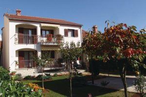 Apartment M.Bastijana Cr, Ровинь