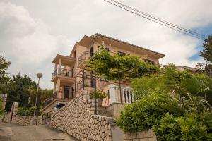 Apartments and Room Ruzica, Цриквеница