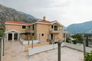 Apartments Los Olivos, Котор