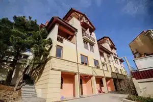 Hills Hotel, Тбилиси