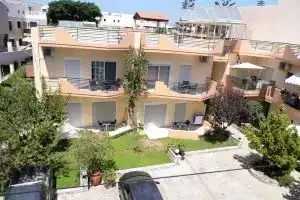 Family Apartments, Платаньяс