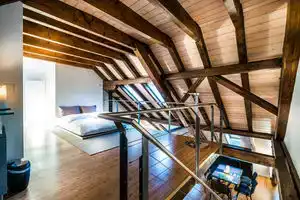 Historic City Center Apartment by Airhome, Цюрих