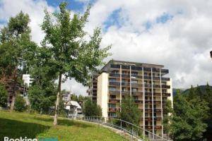 Apartment Attika Wohnung Allod Park Haus C 807 by Interhome, Давос