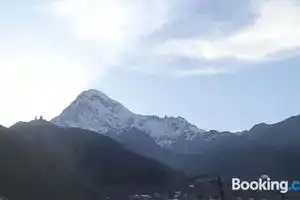 Maka & Khato in Kazbegi, Казбеги