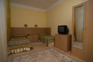 Lions Castle Hotel, Львов