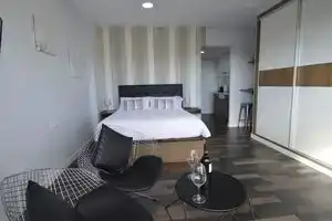 Lukentum Suites Alicante, Аликанте