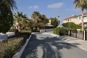 Sunset Garden Villa, Перволия