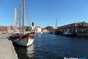 Backbord am Hafen - ABC89, Висмар