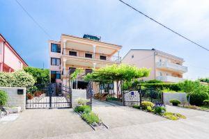 Apartment Klaudia, Цриквеница