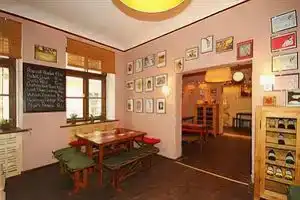 RED ROOFS HOSTEL, Рига