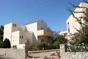 Dimitris Apartments, Платаньяс