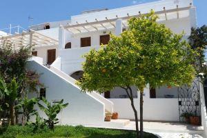 Rubini Rooms, Парикия