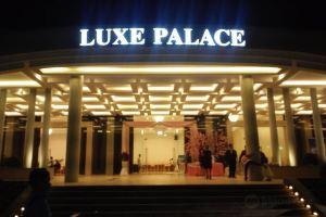Luxe Hotel, Донгхой
