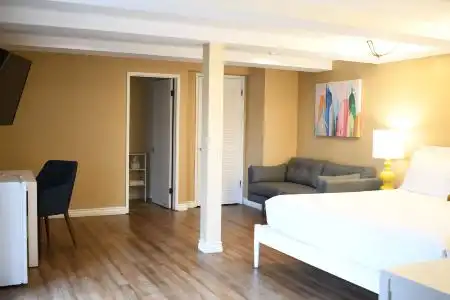 La Jolla Cove Suites - 18
