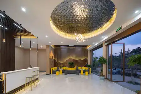Yuhai Boutique - 3