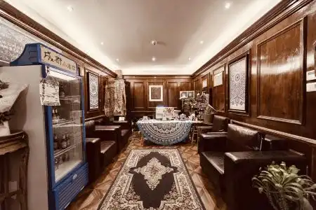 Qintai Tibetan Culture Boutique - 6