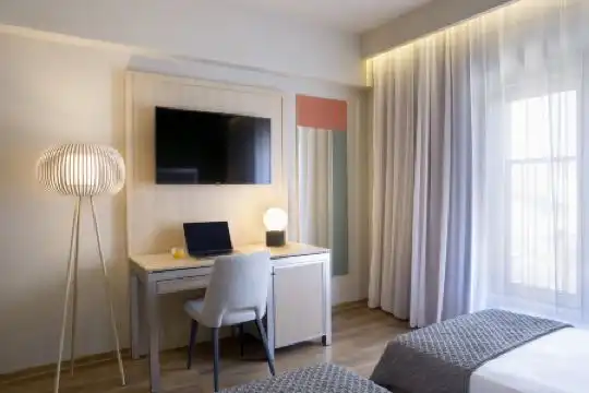 Central, Trademark Collection by Wyndham - 13