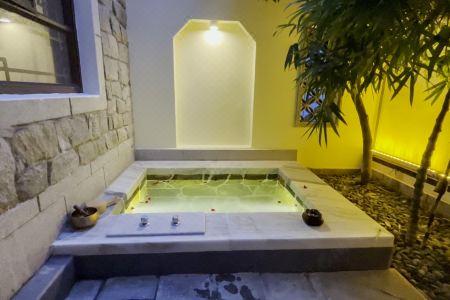 COURTYARD - 32