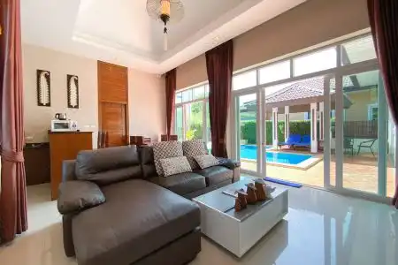 Villa Sri Suri - 11