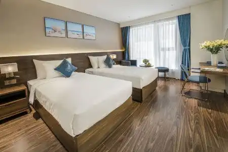 Canvas Danang Beach - 18
