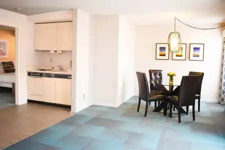 La Jolla Cove Suites - 16