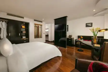 La Nueva Boutique Hanoi - 17